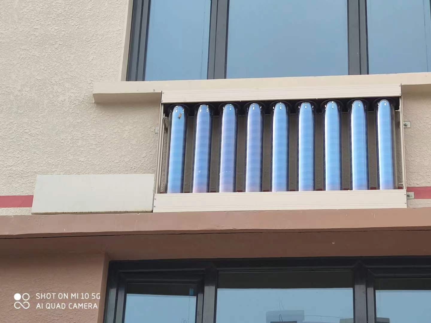 137mm Vacuum Tube Tankless Solar Heater